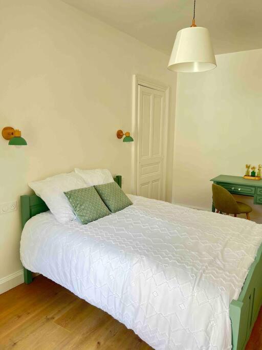 Magnifique Appartement Familiale 6 Personnes 3 Chambres Et 3 Salles De Bain En Hyper Centre Avec Rue Pietonne Parking 20M Troyes Exterior foto