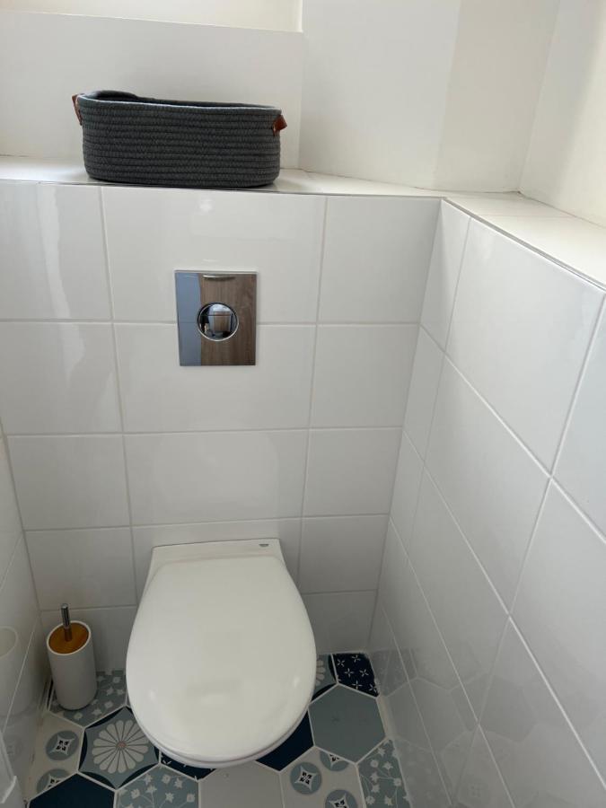 Magnifique Appartement Familiale 6 Personnes 3 Chambres Et 3 Salles De Bain En Hyper Centre Avec Rue Pietonne Parking 20M Troyes Exterior foto